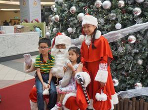 IOI-MALL---Santa-Roger-2017-(2).png